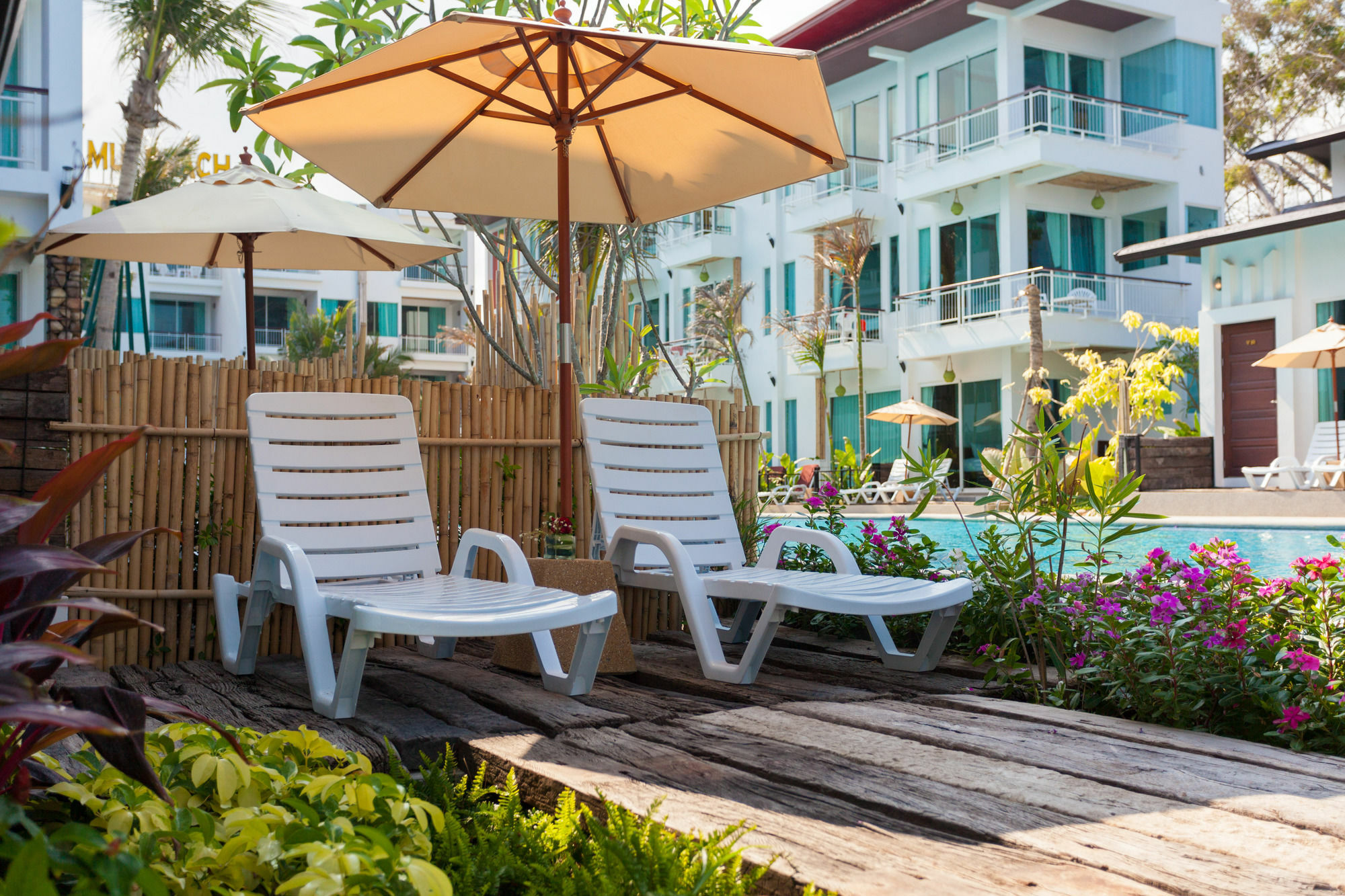 The Samui Beach Resort Ко Самуи Екстериор снимка